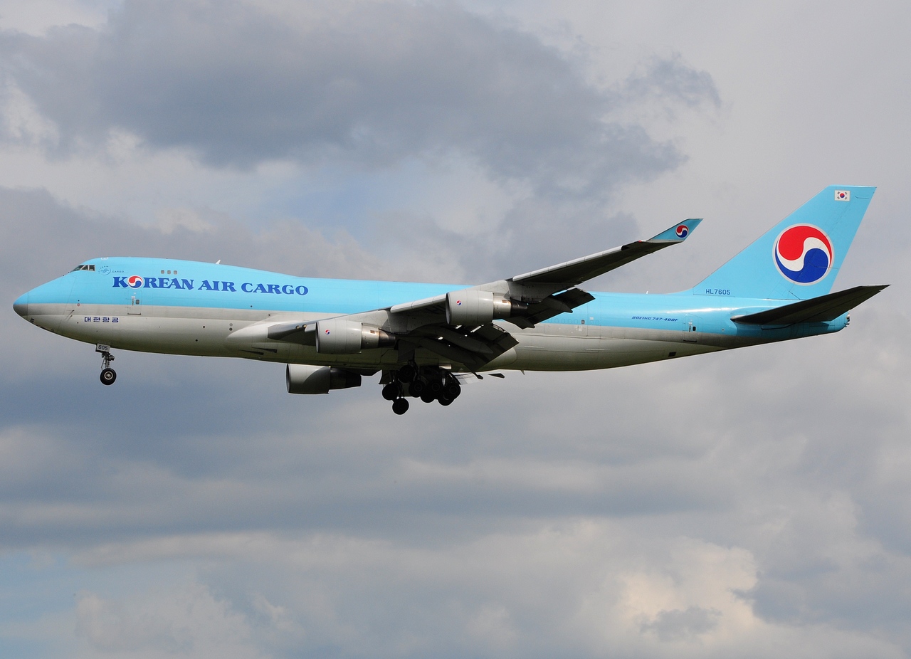 HL7605 - 747-4B5F(ER) - Korean Air Lines - SVO - 02-06-2016