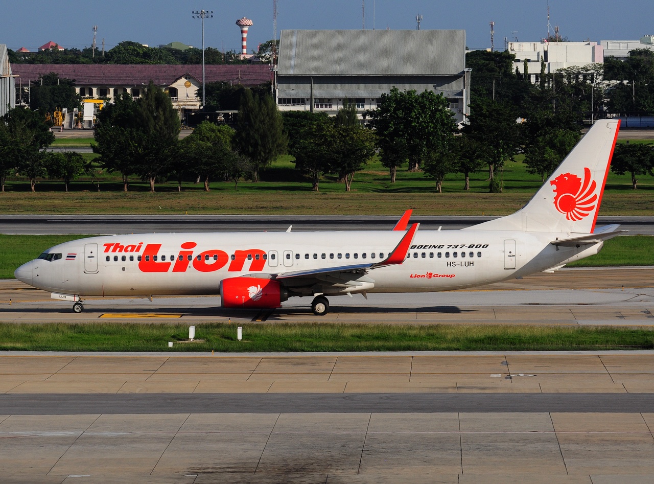 HS-LUH - 737-8GP(WL) - Thai Lion Air - DMK - 12-11-2016