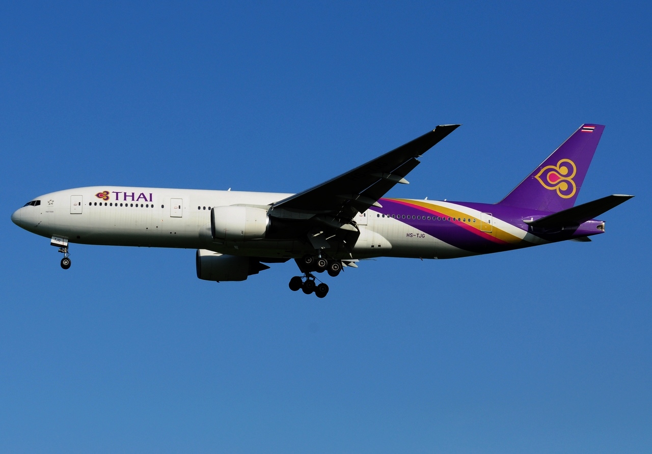 HS-TJG - 777-2D7 - Thai Airways International - BKK - 11-11-2016