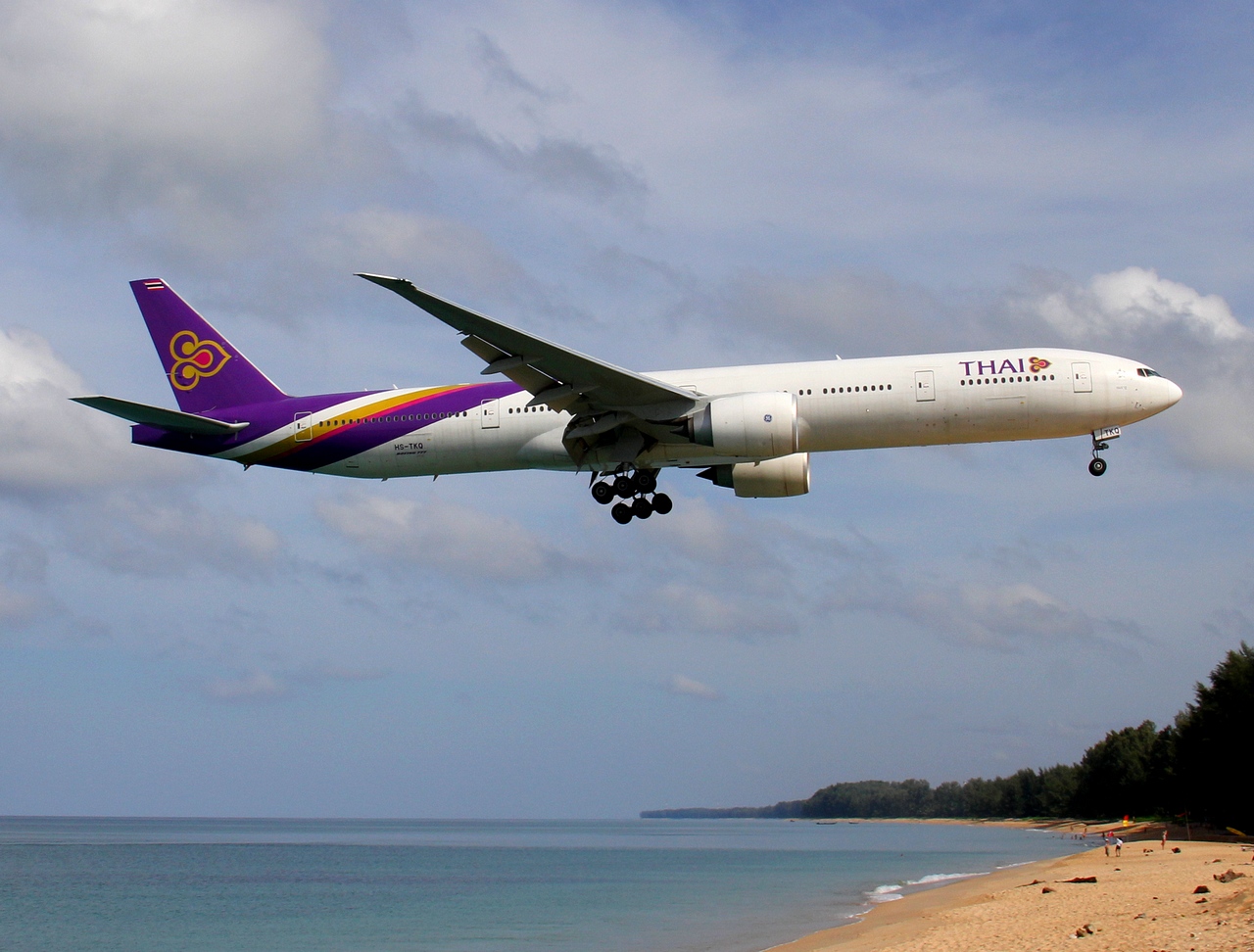 HS-TKQ - 777-3AL(ER) - Thai Airways International - HKT - 15-11-2016