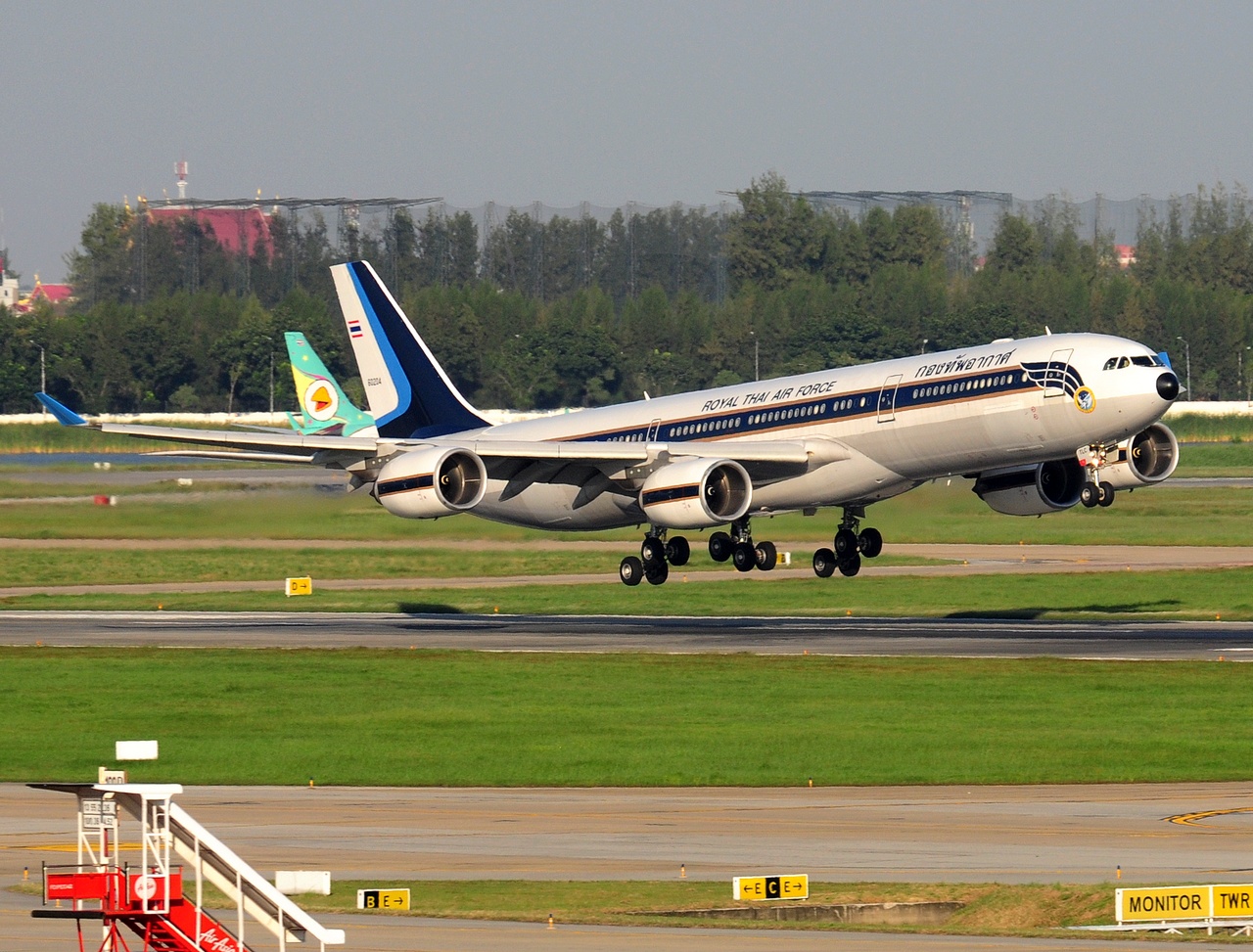 HS-TLC - A340-541 - Thai Air Force - DMK - 17-11-2016