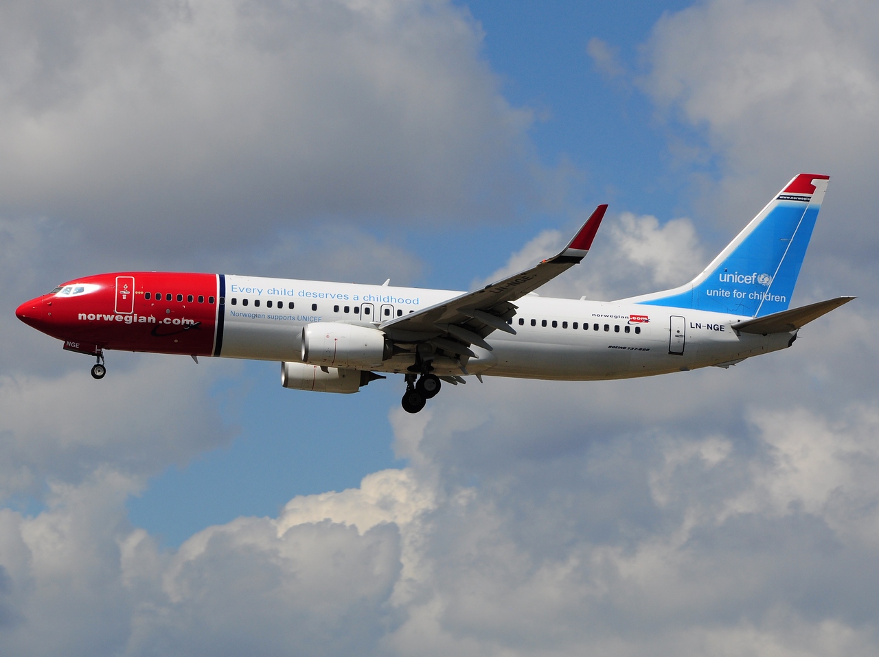 LN-NGE - 737-8JP(WL) - Norwegian Air Shuttle - CPH - 27-06-2016