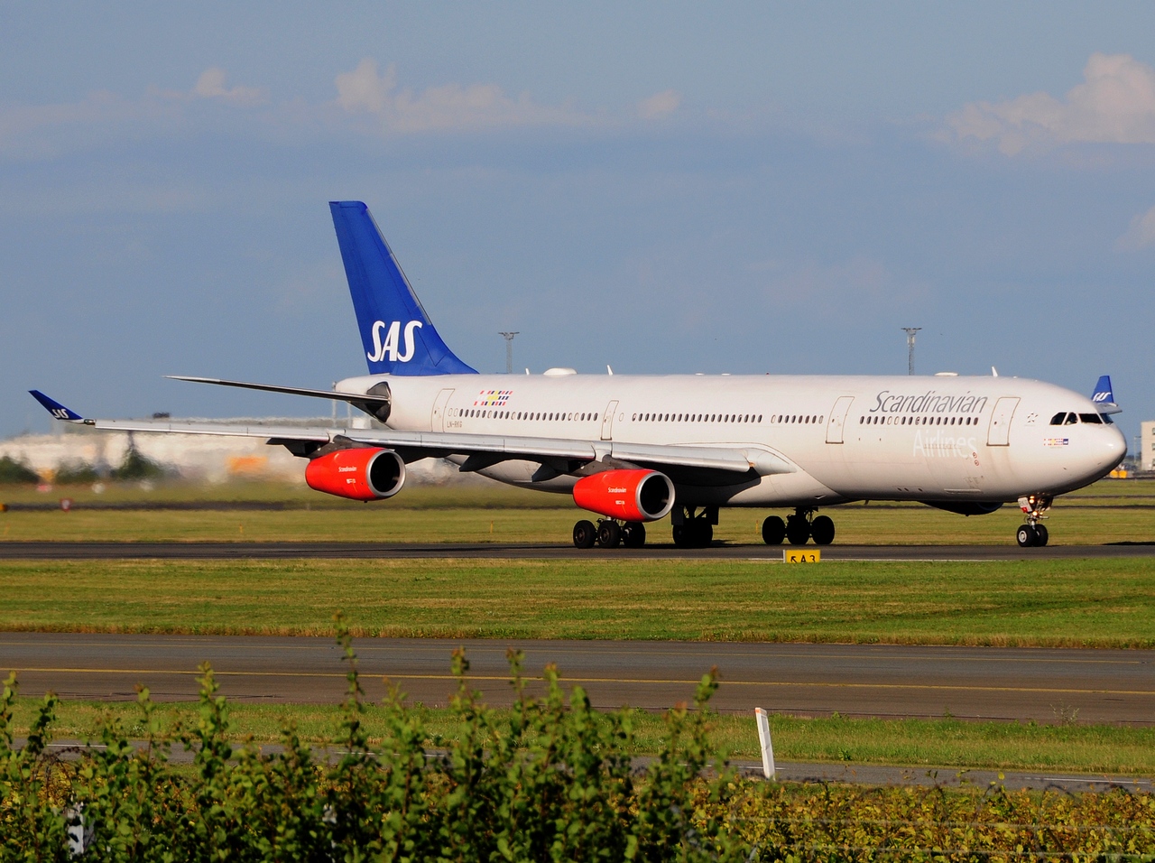 LN-RKG - A340-313 - SAS Scandinavian Airlines - CPH - 26-06-2016