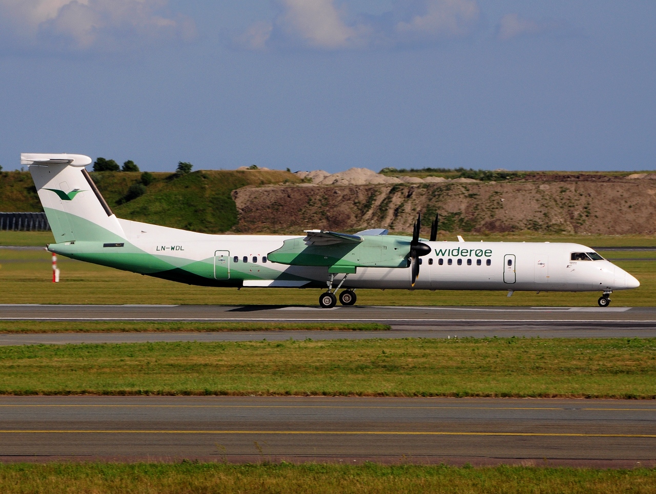 LN-WDL - DHC-8-402NG - Wideroe - CPH - 26-06-2016