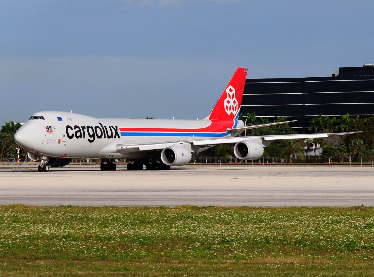 LX-VCI - 747-8R7F - Cargolux Airlines International - MIA - 31-01-2016
