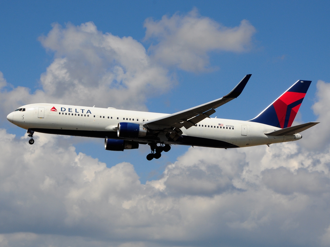 N191DN - 767-332(ER)(WL) - Delta Air Lines - CPH - 27-06-2016