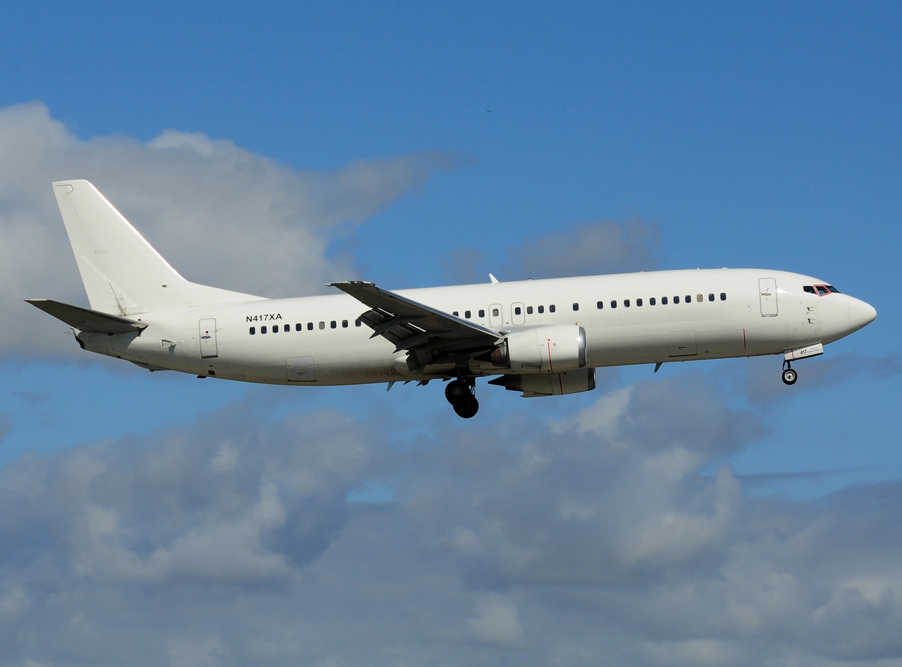 N417XA - 737-484 - Songbird Airways - MIA - 02-02-2016
