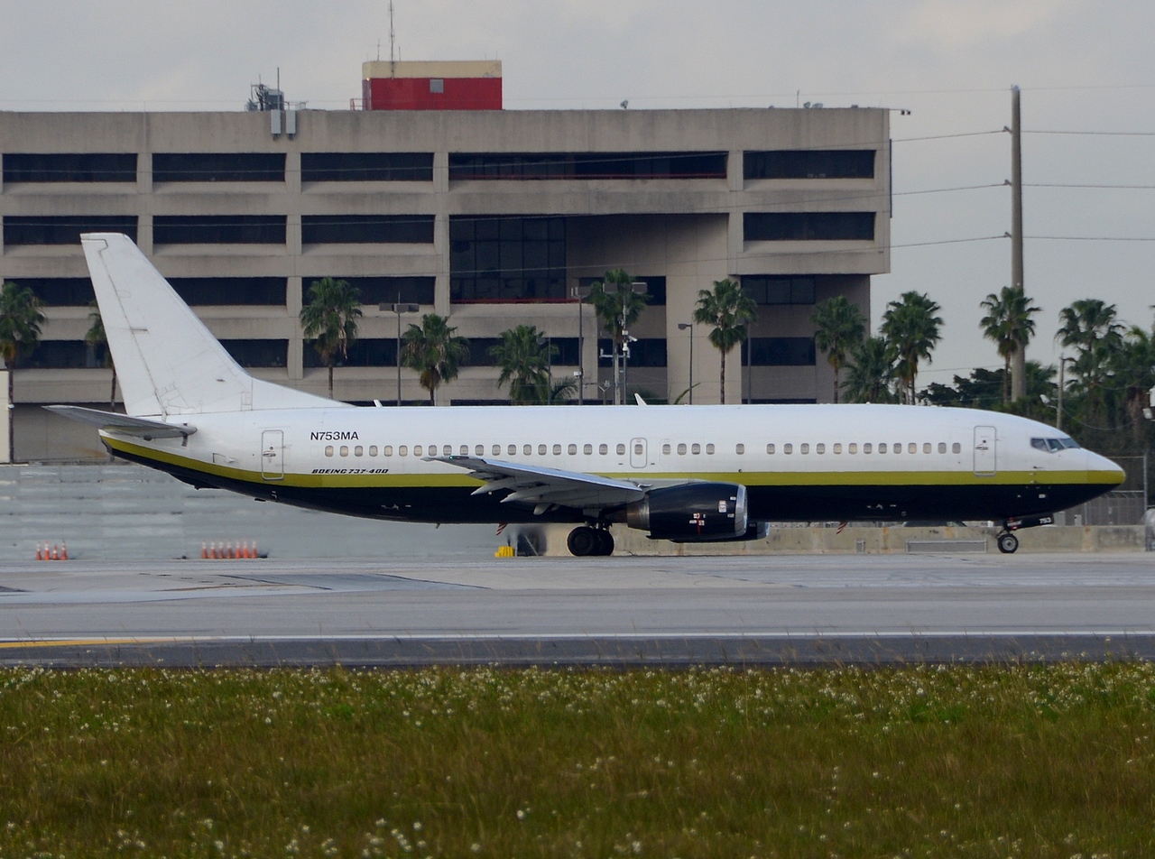 N753MA - 737-48E - Miami Air International - MIA - 31-01-2016