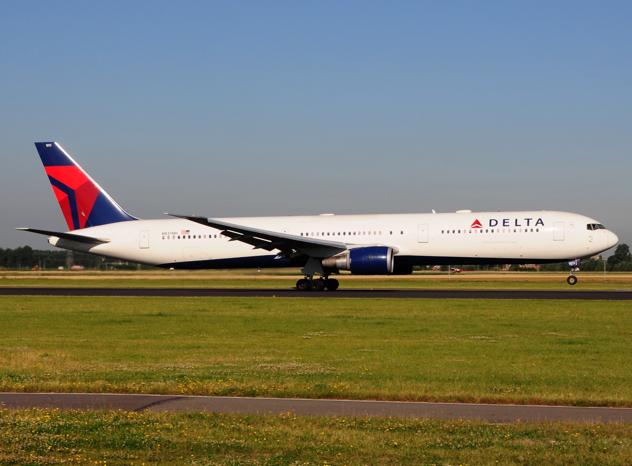 N837MH - 767-432(ER) - Delta Air Lines - AMS - 19-07-2016