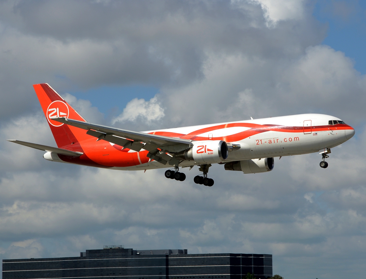 N881VY - 767-241 - 21Air - MIA - 02-02-2016