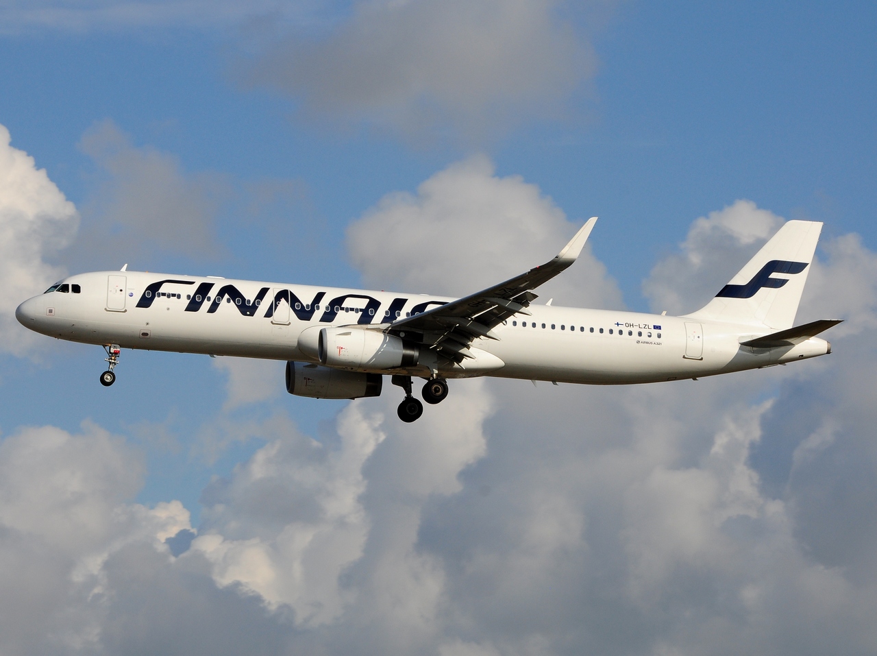 OH-LZL - A321-231(WL) - Finnair - CPH - 27-06-2016