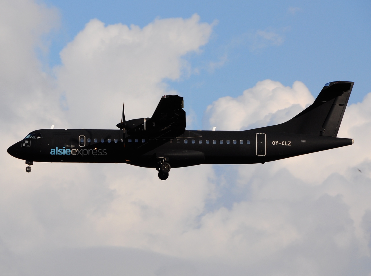 OY-CLZ - ATR 72-500 (72-212A) - Alsie Express - CPH - 27-06-2016