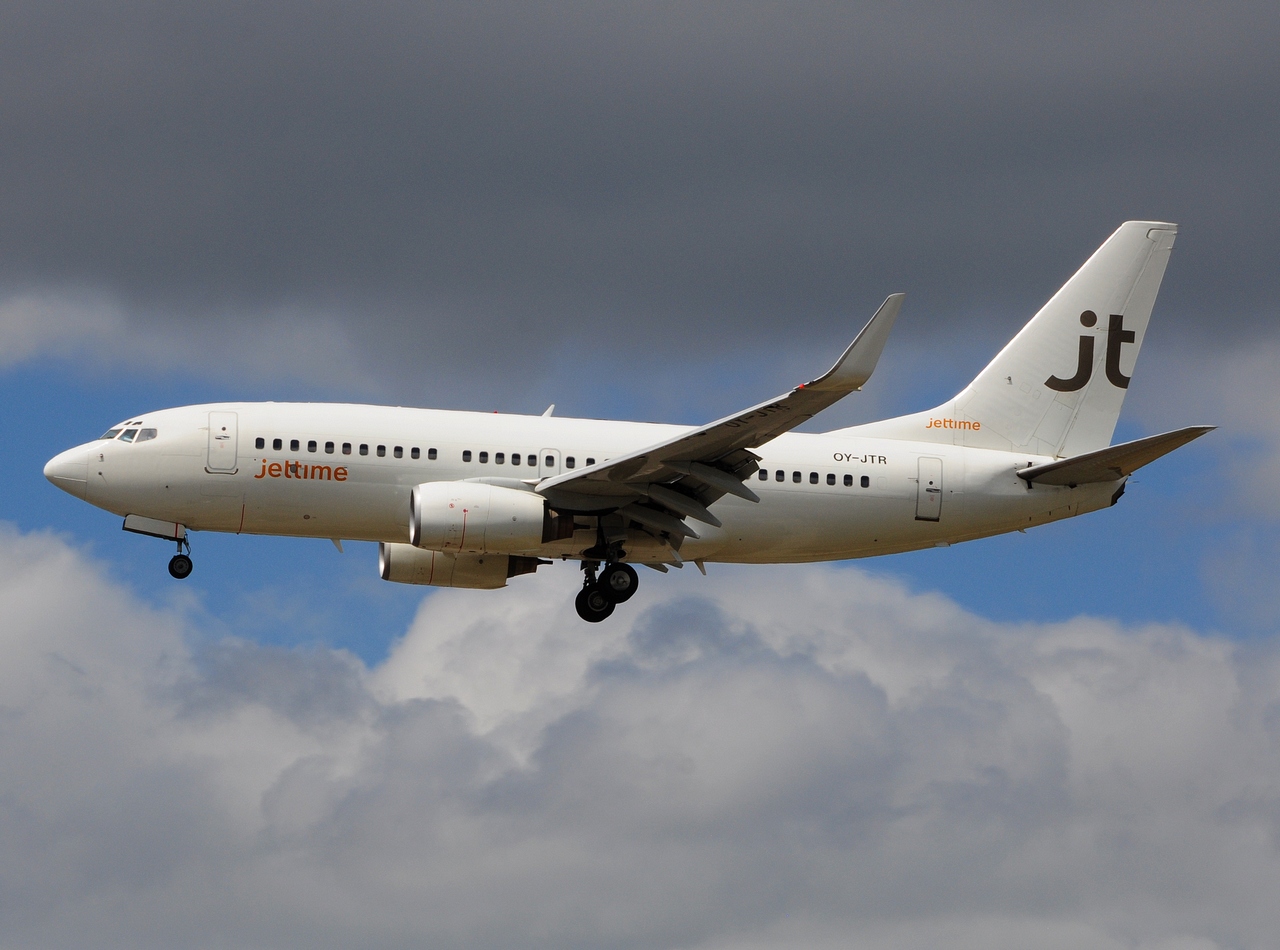 OY-JTR - 737-73A(WL) - JetTime - CPH - 26-06-2016