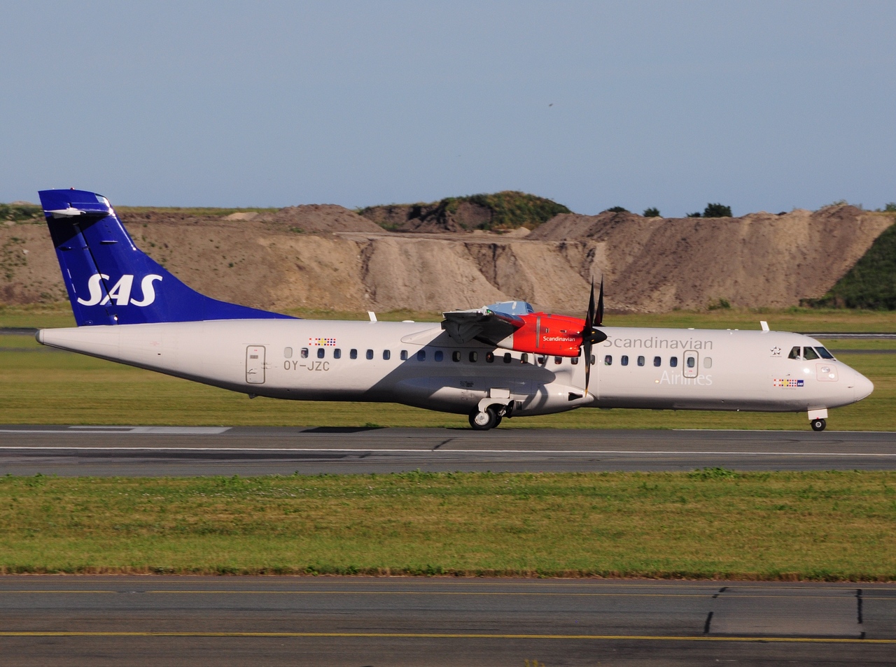 OY-JZC - ATR 72-600 (72-212A) - SAS Scandinavian Airlines - CPH - 26-06-2016b