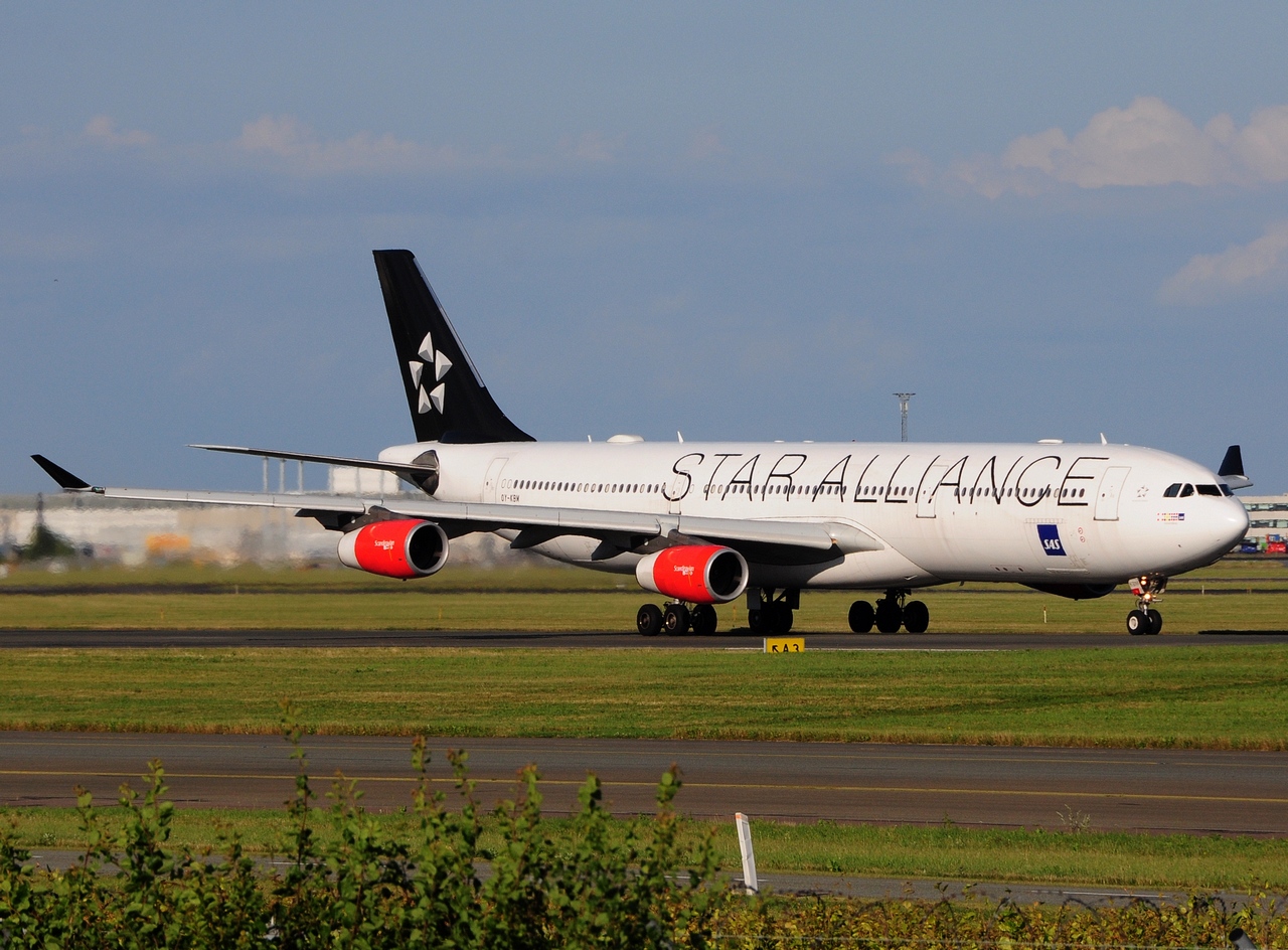 OY-KBM - A340-313 - SAS Scandinavian Airlines - CPH - 26-06-2016
