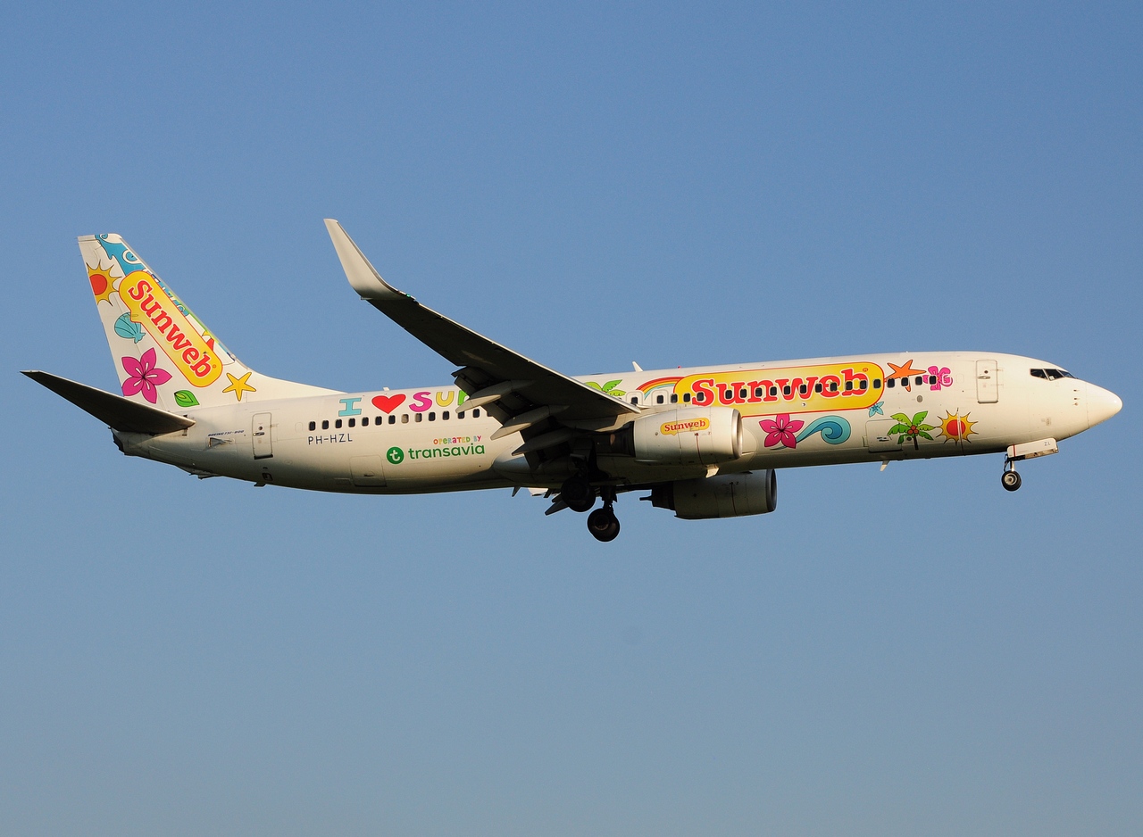 PH-HZL - 737-8K2(WL) - Transavia - BRU - 06-08-2016