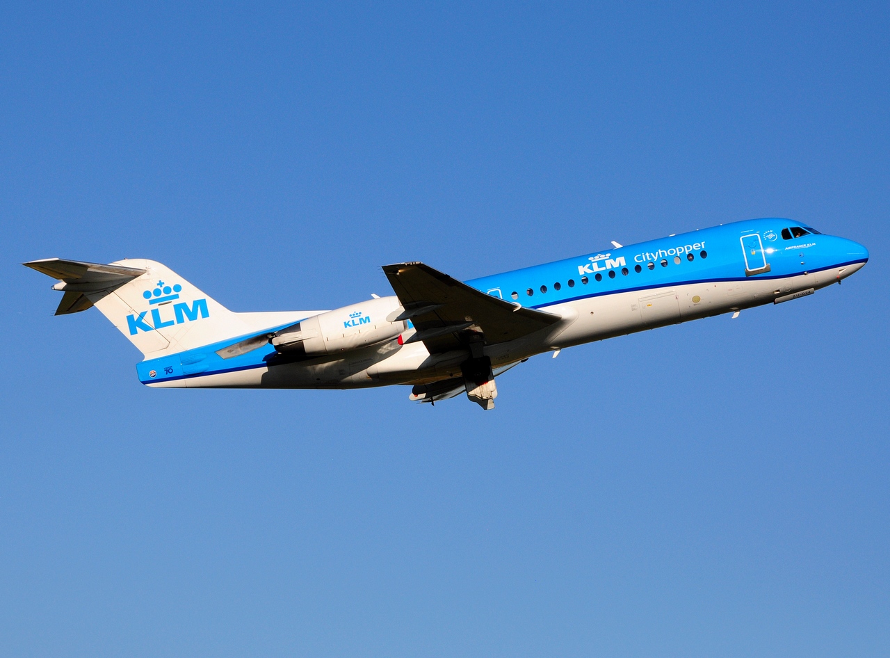 PH-KZU - Fokker 70 - KLM Cityhopper - AMS - 19-07-2016