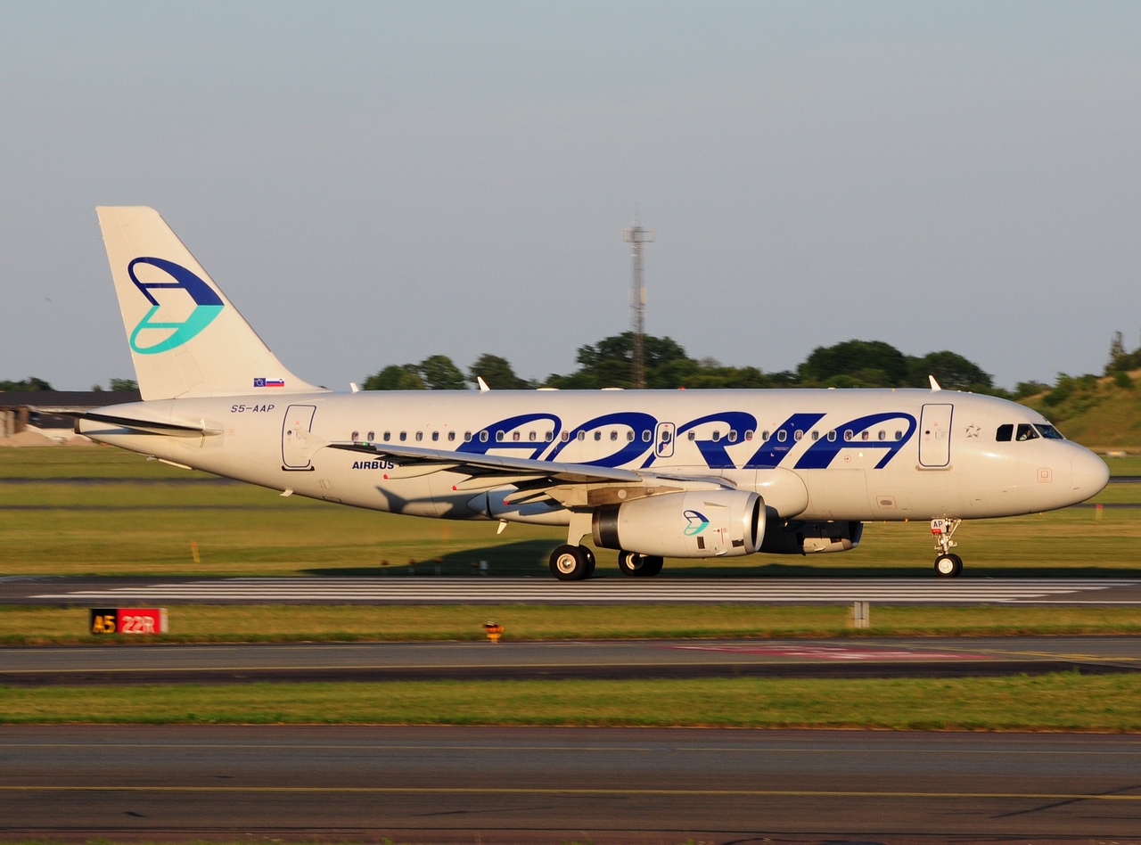 S5-AAP - A319-132 - Adria Airways - CPH - 26-06-2016