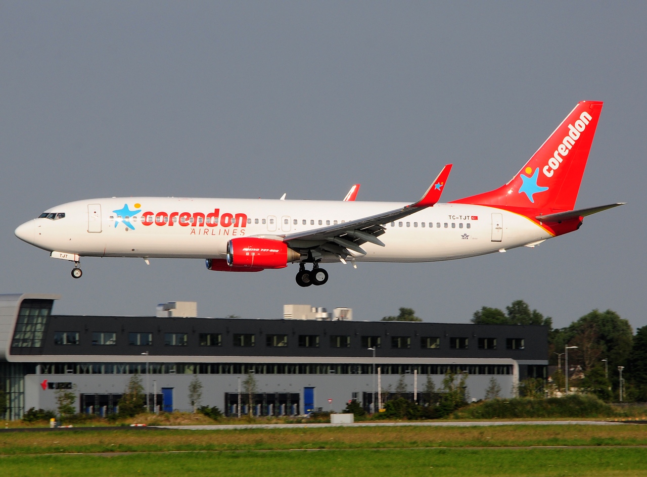 TC-TJT - 737-8HC(WL) - Corendon Airlines - AMS - 19-07-2016