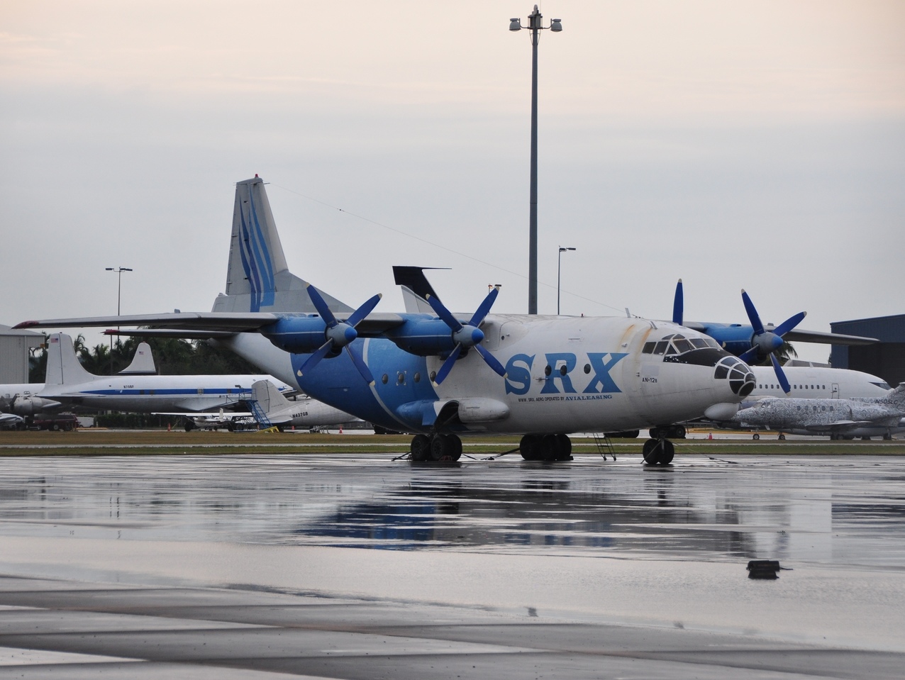 UK-12005 - Antonov An-12B - SRX Avia - OPF - 29-01-2016