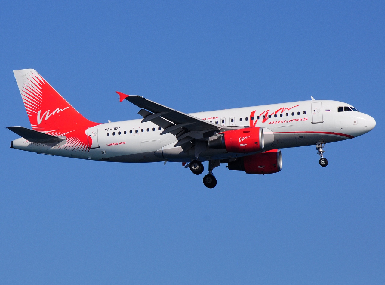 VP-BDY - A319-111 - VIM Airlines - LCA - 19-08-2016b