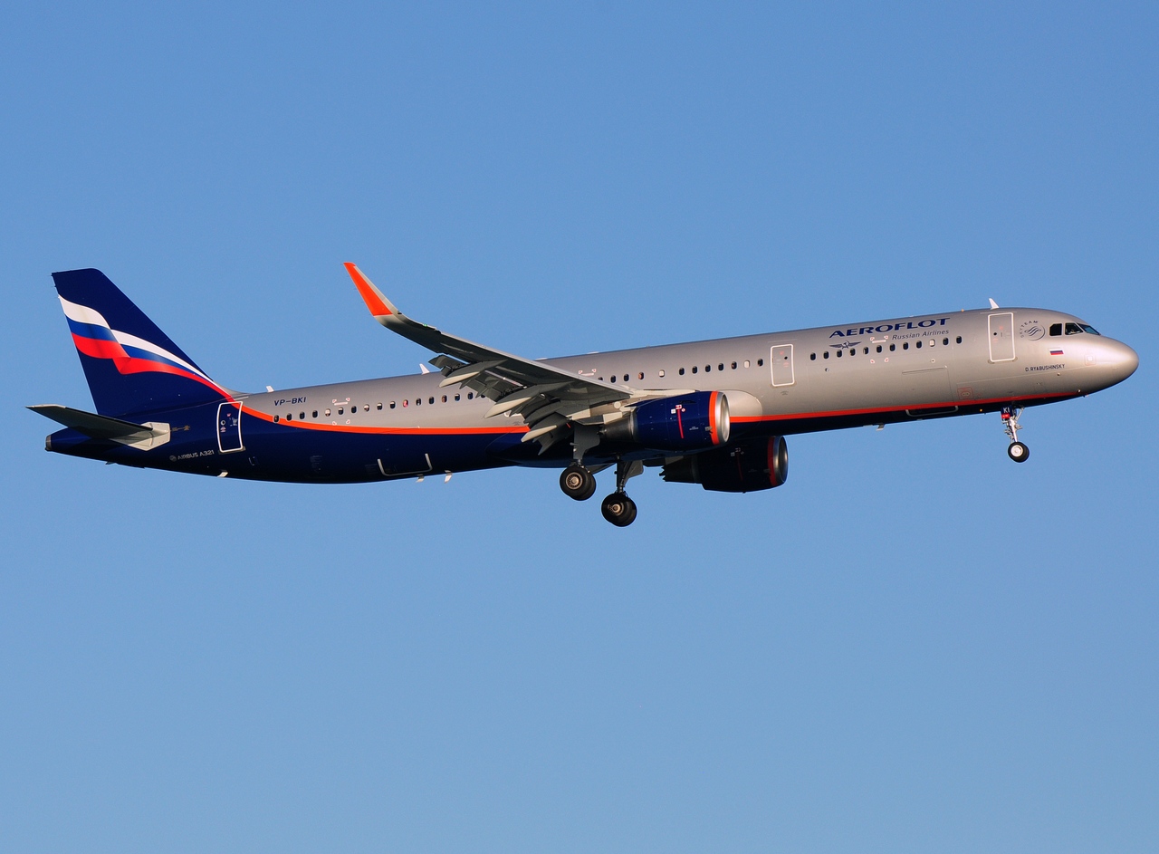 VP-BKI - A321-211(WL) - Aeroflot _ Russian Airlines - LCA - 20-08-2016