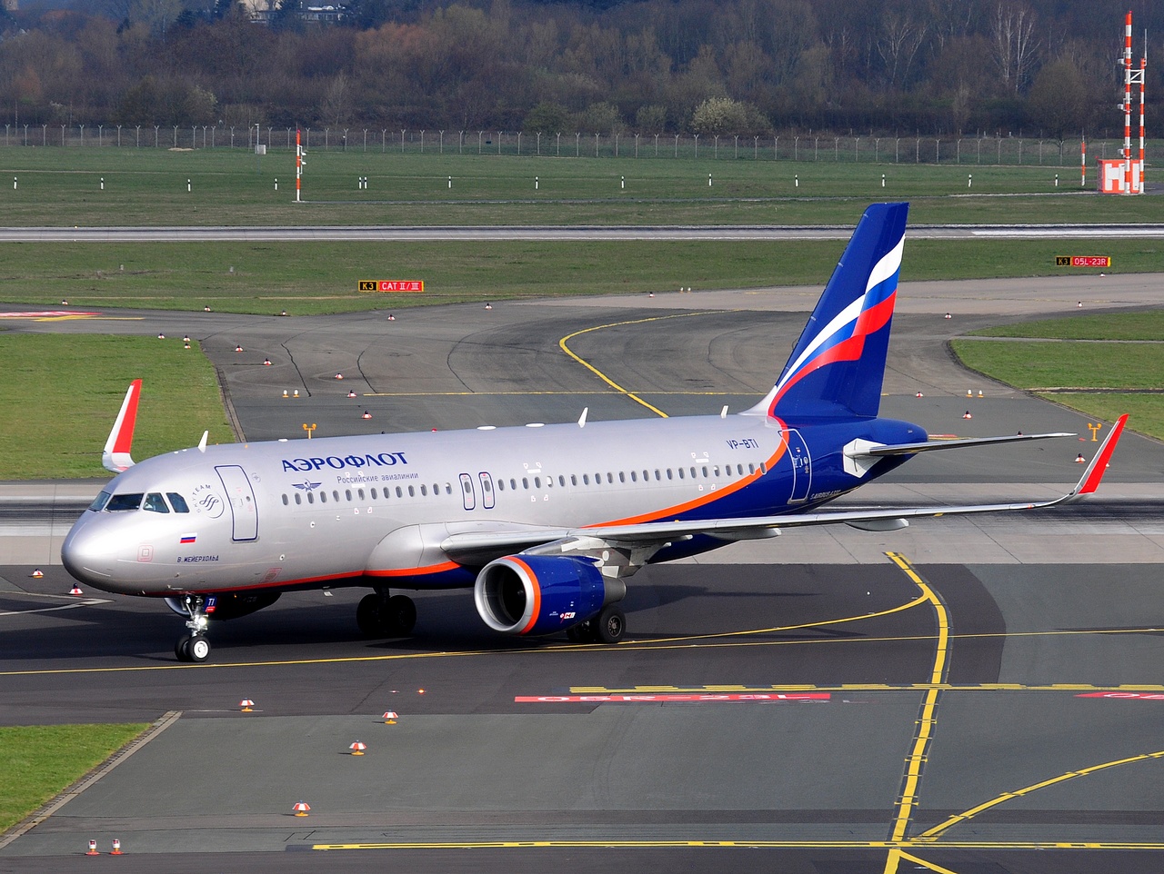VP-BTI - A320-214(WL) - Aeroflot _ Russian Airlines - DUS - 02-04-2016