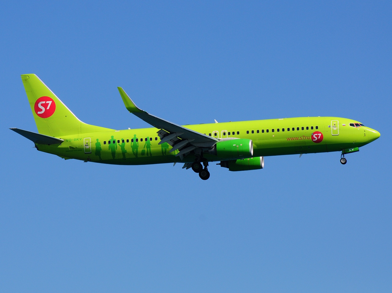 VQ-BKV - 737-8ZS(WL) - S7 Airlines - LCA - 19-08-2016