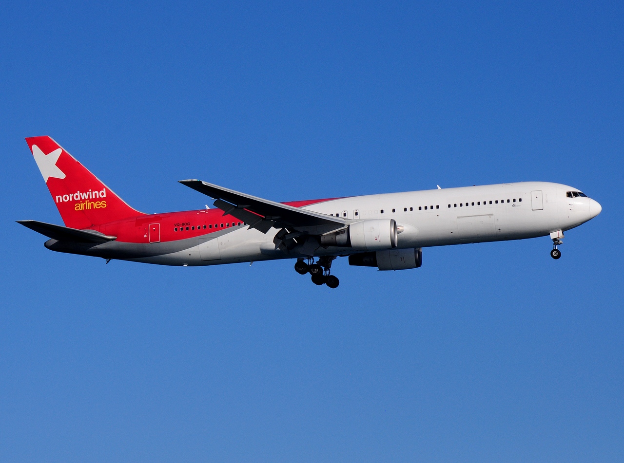 VQ-BOG - 767-341(ER) - Ikar - LCA - 20-08-2016