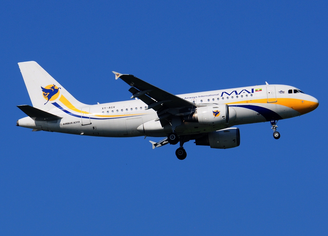 XY-AGV - A319-111 - Myanmar Airways International - BKK - 13-11-2016