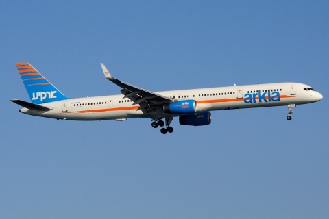 4X-BAW - 757-3E7(WL) - Arkia _ Israeli Airlines - LCA - 19-08-2016