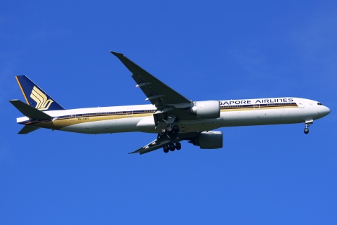 9V-SWS - 777-312(ER) - Singapore Airlines - DME - 03-06-2016