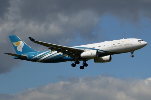 A4O-DA - A330-243 - Oman Air - LHR - 23-04-2016