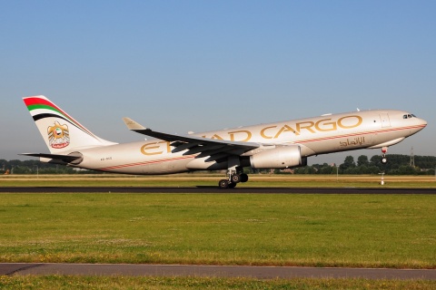 A6-DCD - A330-243F - Etihad Airways - AMS - 19-07-2016