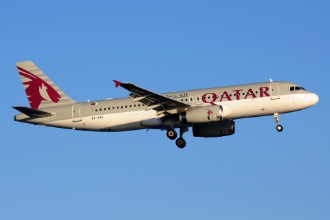 A7-AHU - A320-232 - Qatar Airways - LCA - 20-08-2016