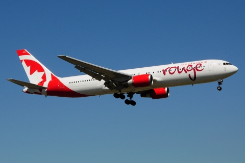 C-GHLA - 767-35H(ER) - Air Canada Rouge - LIS - 21-06-2016