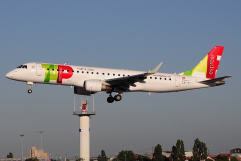 CS-TPT - ERJ-190LR (ERJ-190-100 LR) - TAP Express - LIS - 22-06-2016