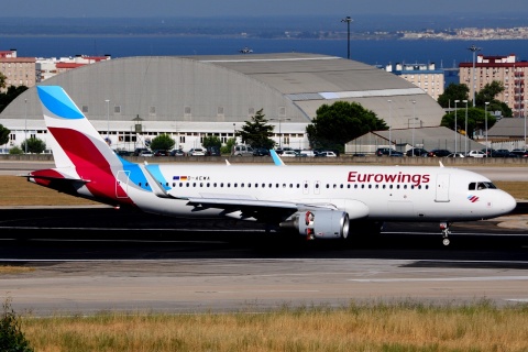 D-AEWA - A320-214(WL) - Eurowings - LIS - 22-06-2016