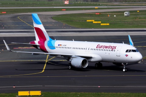 D-AEWD - A320-214(WL) - Eurowings - DUS - 02-04-2016