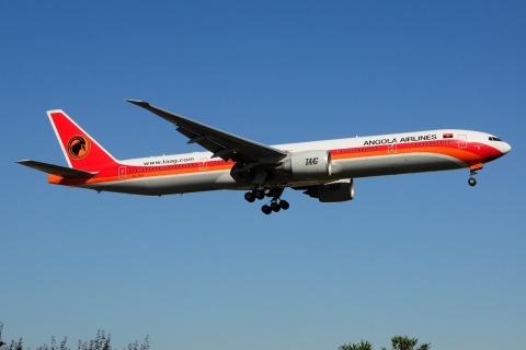 D2-TEG - 777-3M2(ER) - TAAG _ Linhas Aereas de Angola Airlines - LIS - 22-06-2016