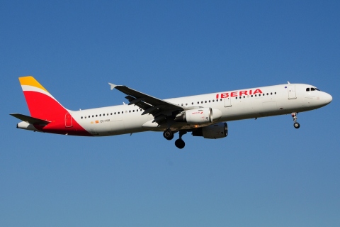 EC-HUI - A321-211 - Iberia - LIS - 21-06-2016