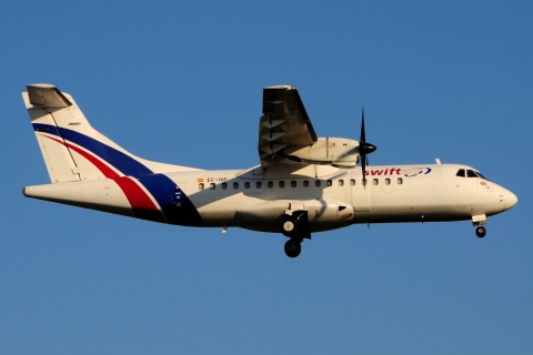 EC-IVP - ATR 42-300 - Swiftair - LIS - 22-06-2016