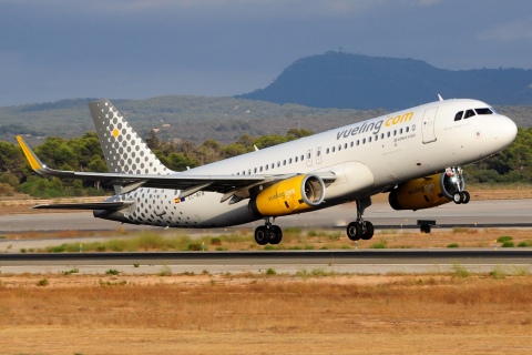 EC-MFM - A320-232(WL) - Vueling - PMI - 31-08-2016