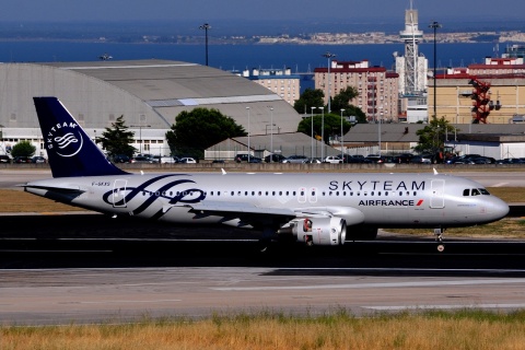 F-GKXS - A320-214 - Air France - LIS - 22-06-2016
