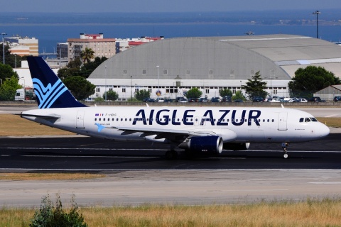 F-HBIS - A320-214 - Aigle Azur - LIS - 22-06-2016
