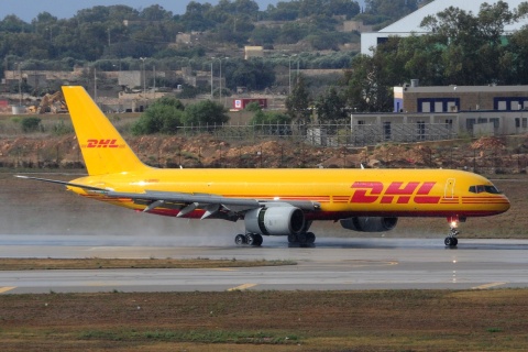 G-BMRG - 757-236 - DHL Air - MLA - 25-08-2016