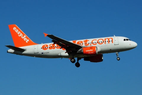 G-EZAC - A319-111 - easyJet - LIS - 21-06-2016