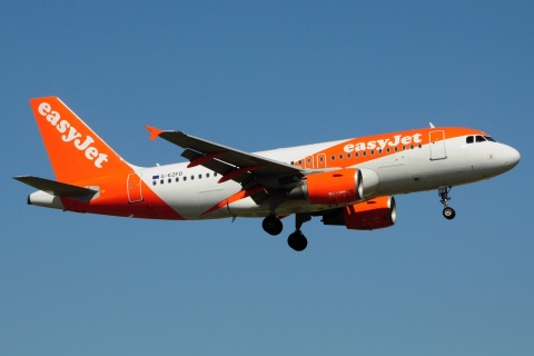 G-EZFD - A319-111 - easyJet - LIS - 22-06-2016