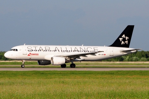 HB-IJN - A320-214 - Swiss - DME - 03-06-2016