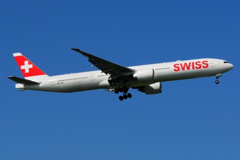 HB-JND - 777-3DE(ER) - Swiss - BKK - 13-11-2016